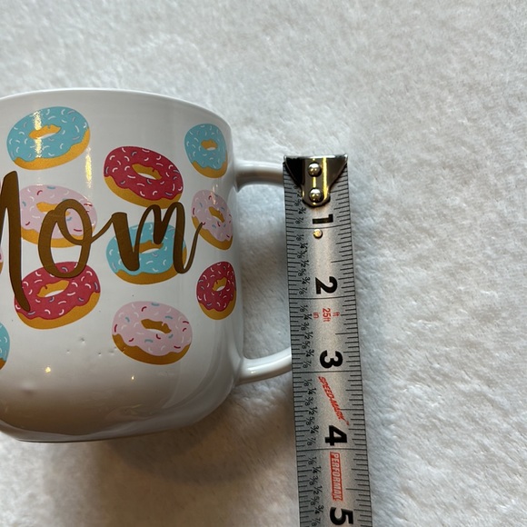 Mom & Dad 18oz. Doughnut Coffee Mugs (Set of 2) White - Picture 16 of 16